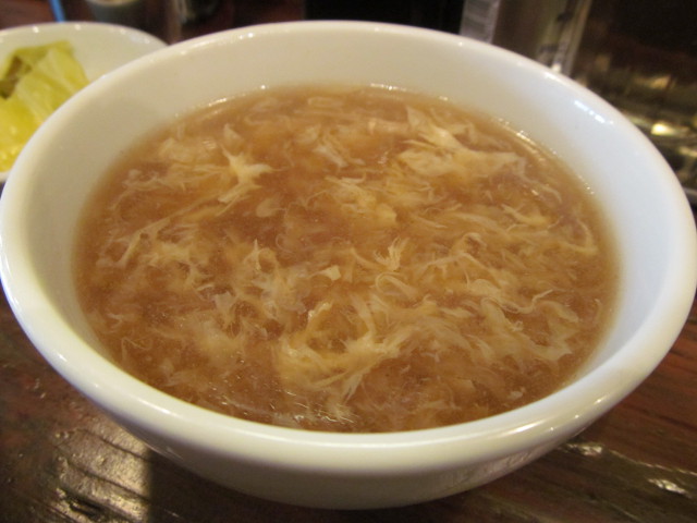 タイガー軒揚げ鶏の四川辛味だれ定食のスープ