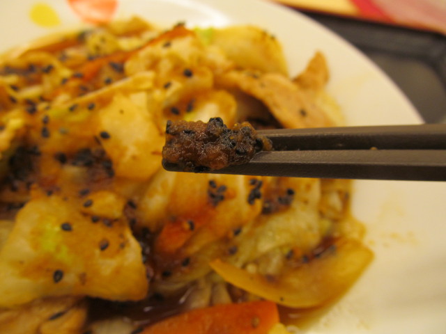 松屋スタミナ肉野菜炒めの特製ダレ持ち上げ