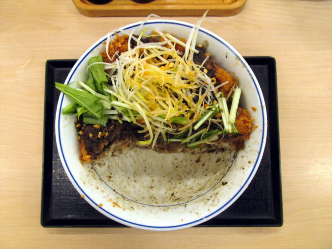 katsuya-kurogoma-dandan-chicken-cutlet-20211206-058