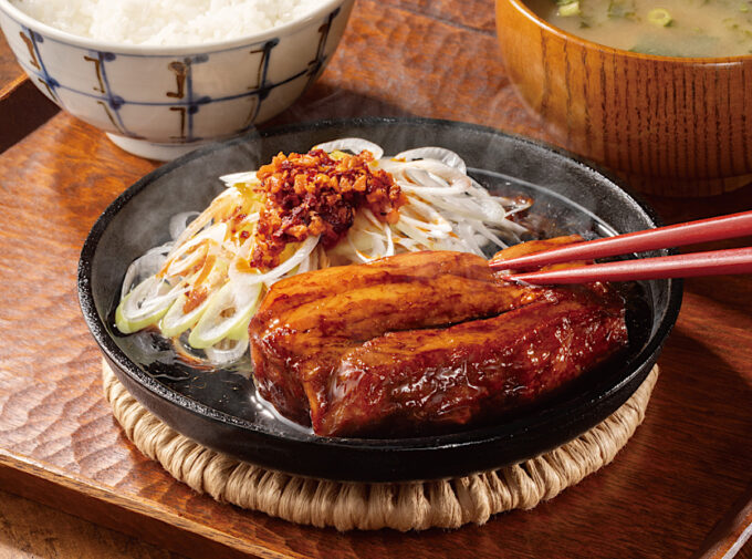 吉野家_厚切り豚角煮定食_バナー_1205_20250801
