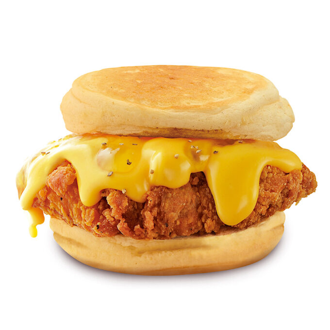 ドムドム_パンケーキでハニーチーズチキンバーガー_商品画像_1205_20251120